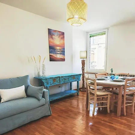 Jonathan Luxury Per 10 Apartament *