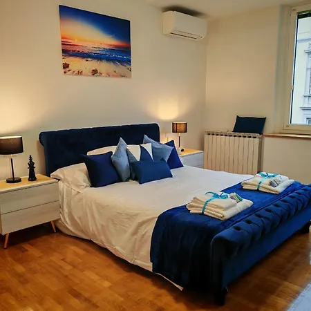 Jonathan Luxury Per 10 公寓 的里雅斯特