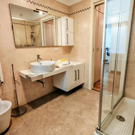 Jonathan Luxury Per 10 Apartament *