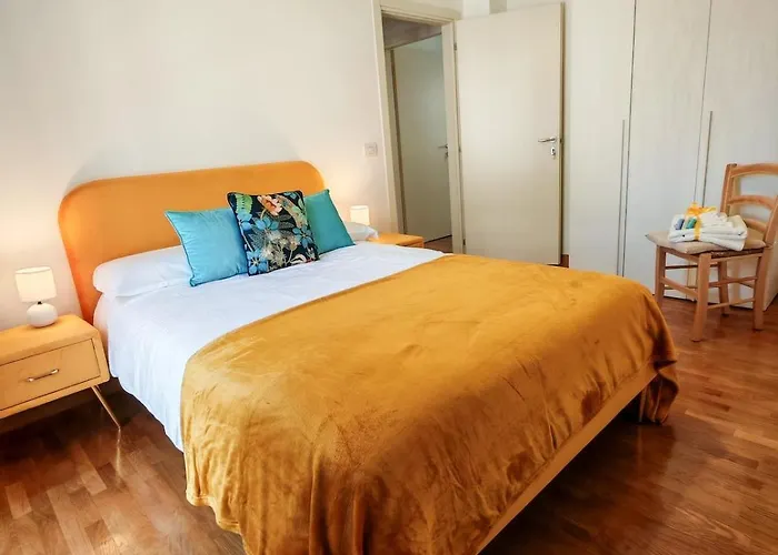 Jonathan Luxury Per 10